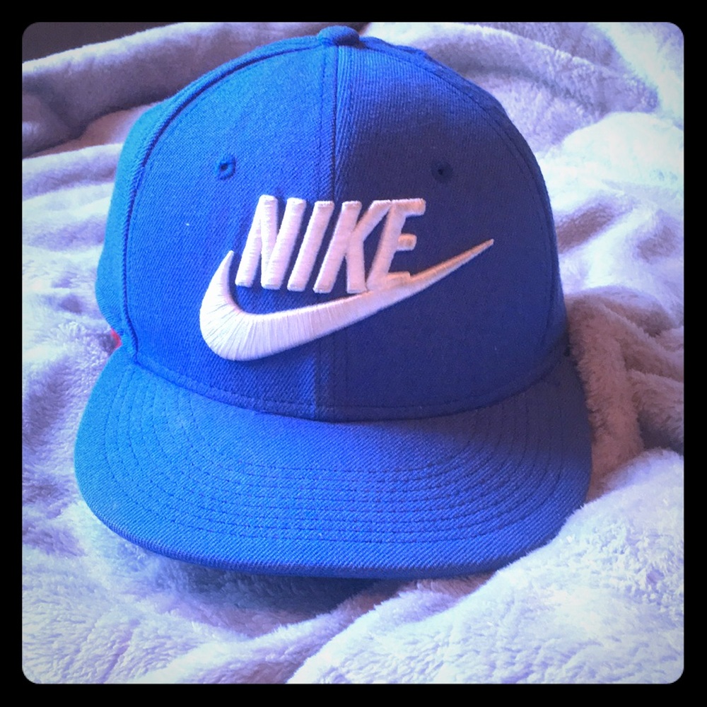 Blue nike hat 🧢